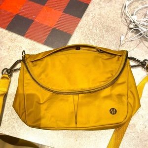 Lululemon all night festival bag
